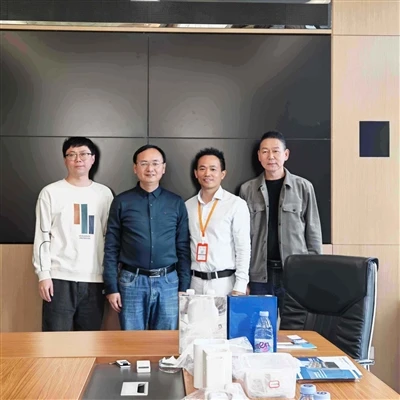 Para Pemimpin Dari Kabupaten Liancheng Mengunjungi Apollo Electronic Componen...